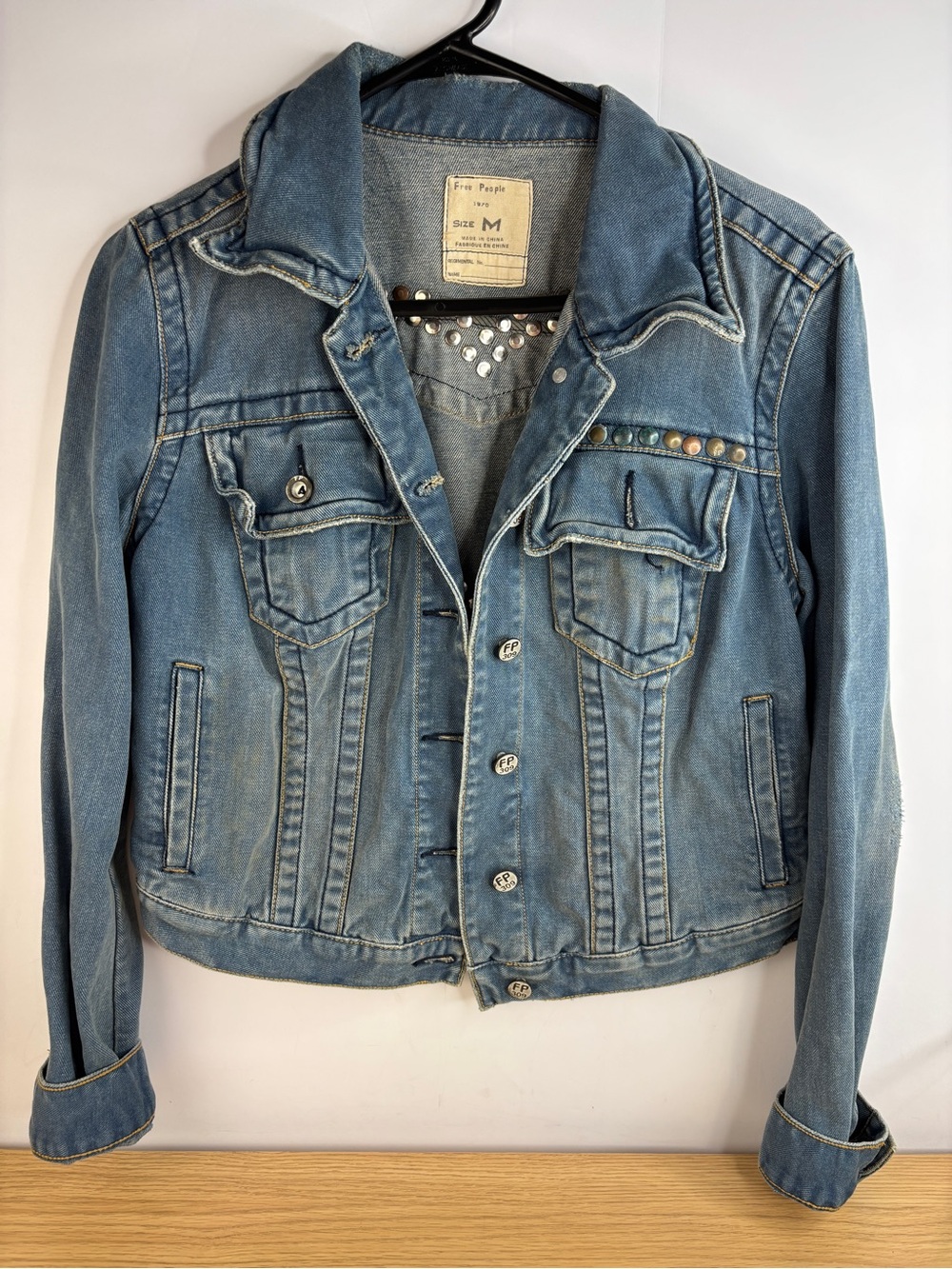 Free People Heart Studded Washed Blue Denim Crop Jacket Woman’s Medium